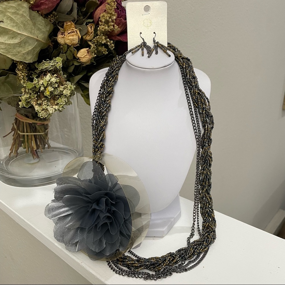 Beaded/Chained Flower Fashion Necklace and Earring Set